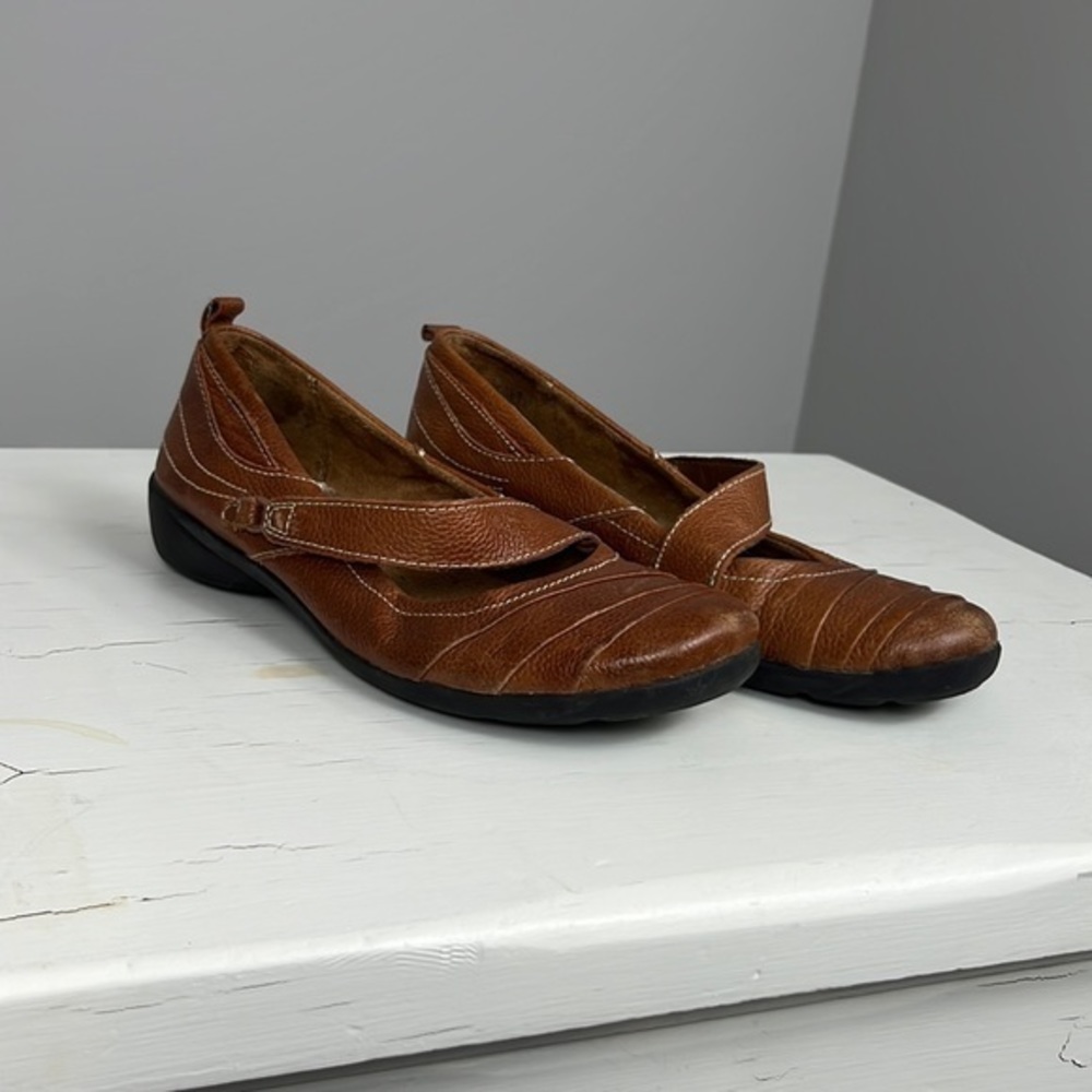 Naturalizer Mary Janes SIZE 8